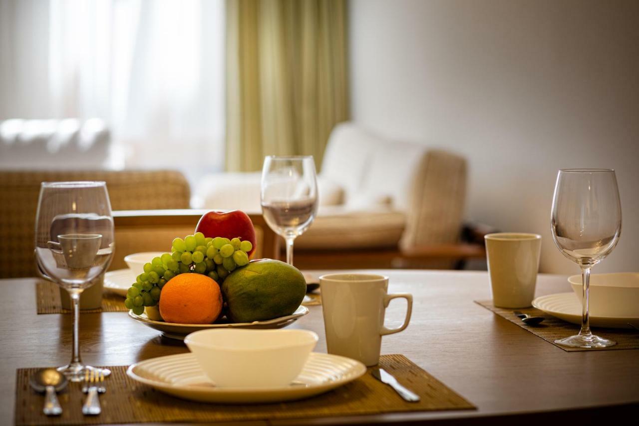Old Riga Two Bedroom Apartment At Galleria ภายนอก รูปภาพ