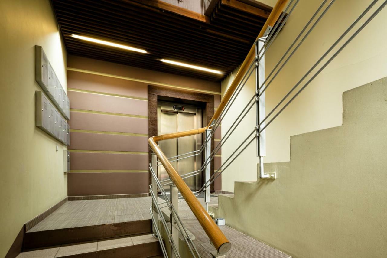 Old Riga Two Bedroom Apartment At Galleria ภายนอก รูปภาพ