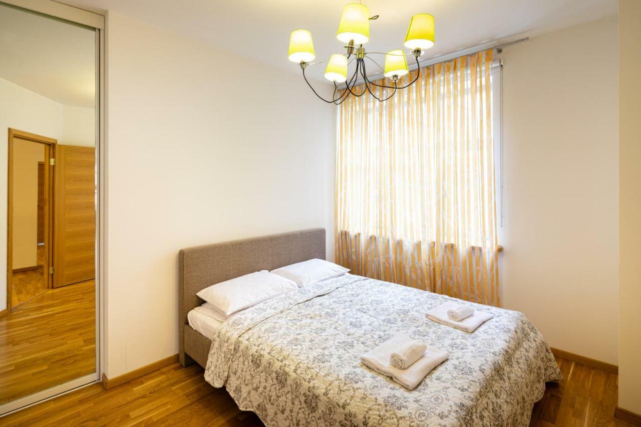 Old Riga Two Bedroom Apartment At Galleria ภายนอก รูปภาพ