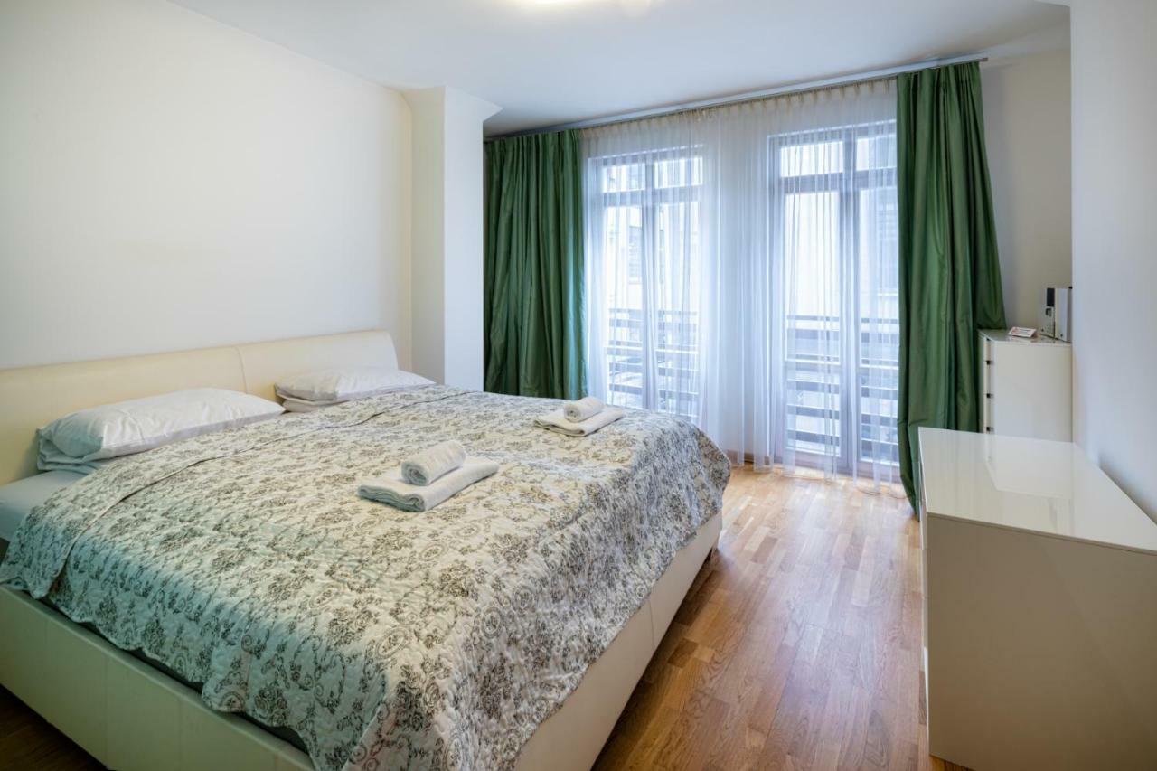 Old Riga Two Bedroom Apartment At Galleria ภายนอก รูปภาพ